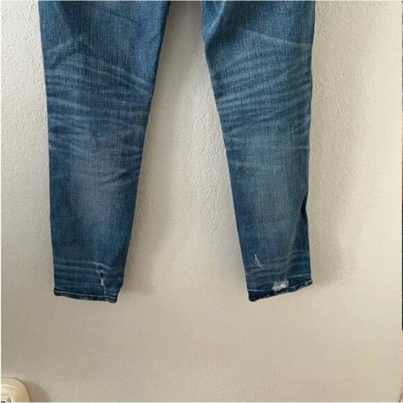 Madewell Slim Straight Jeans: Distressed Button-Front Edition - Picture 6 of 8